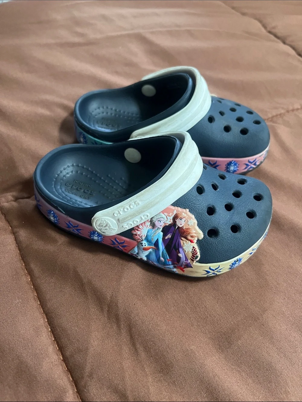 CROCS Kids Navy Blue & Cream Frozen Character Clogs